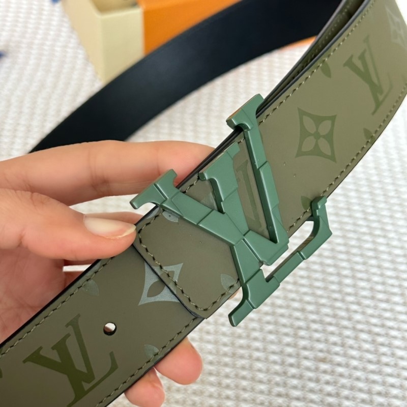 l0vis Vvtt0n belts